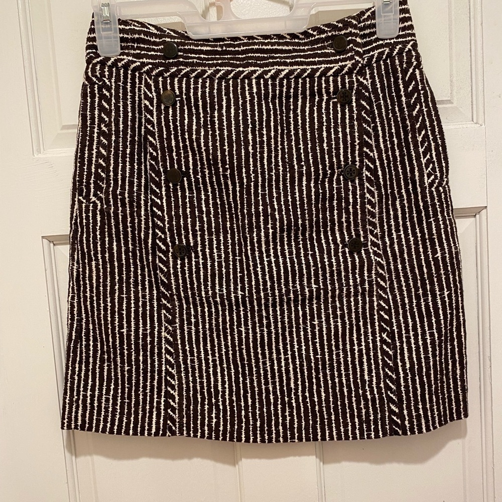 🌷Tory Burch Black and White Ribbed Mini Skirt with pockets